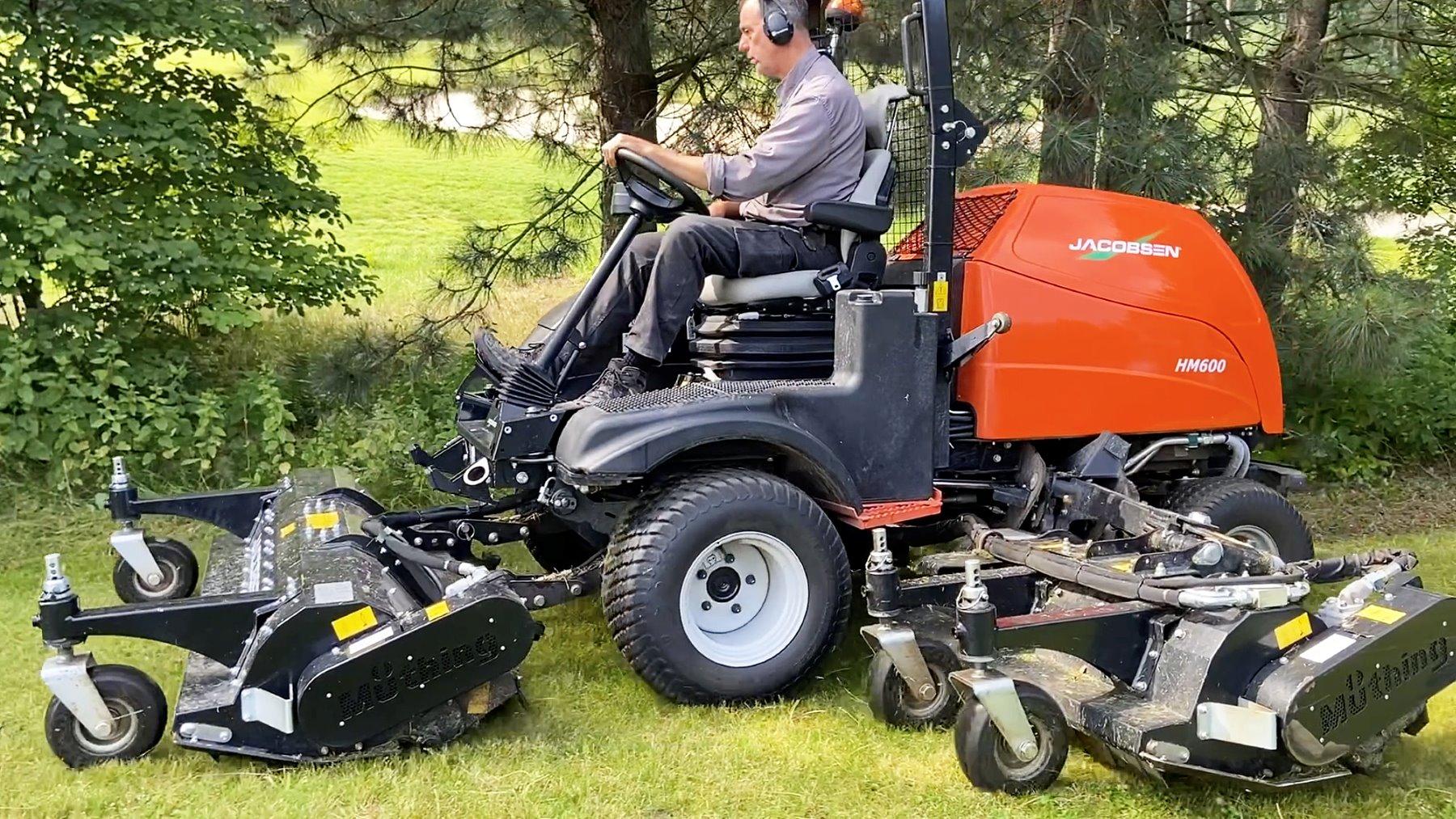 HM600 | Commercial | Jacobsen